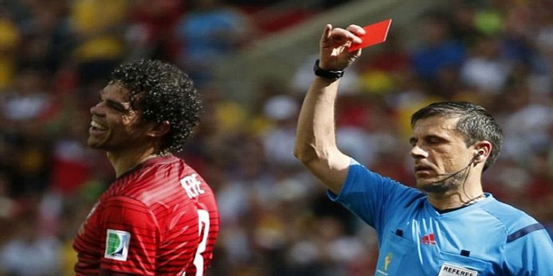 Trọng tài cũng là yếu tố cần xem xét khi nhận định kèo thẻ